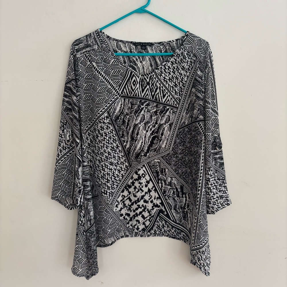 Zac & Rachel Abstract Print Asymmetrical Blouse Size L